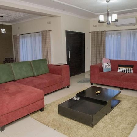 Royal Suites Apartments Lusaka Eksteriør billede