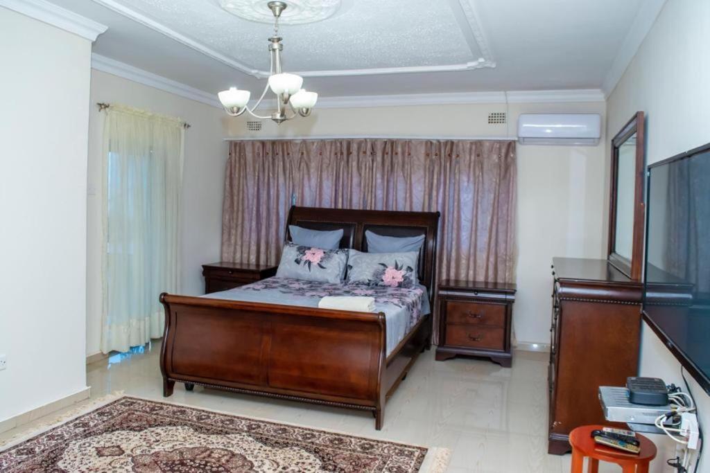 Royal Suites Apartments Lusaka Eksteriør billede