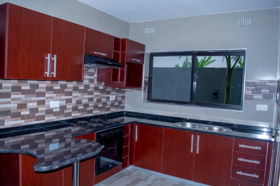 Royal Suites Apartments Lusaka Eksteriør billede