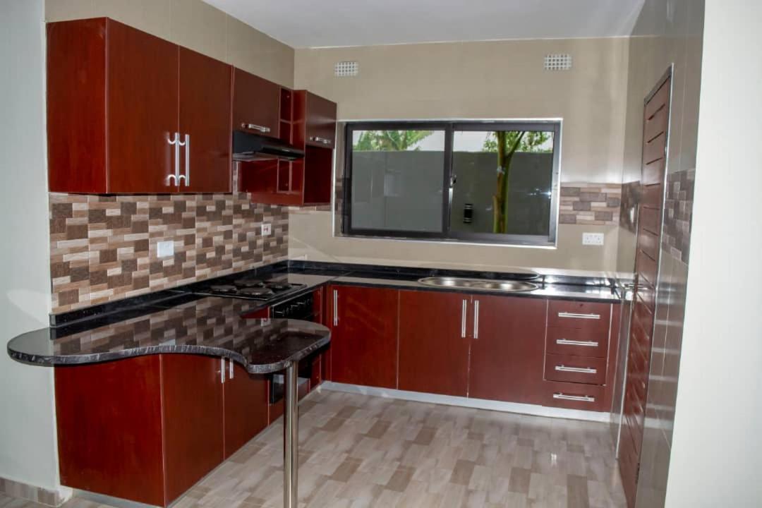 Royal Suites Apartments Lusaka Eksteriør billede