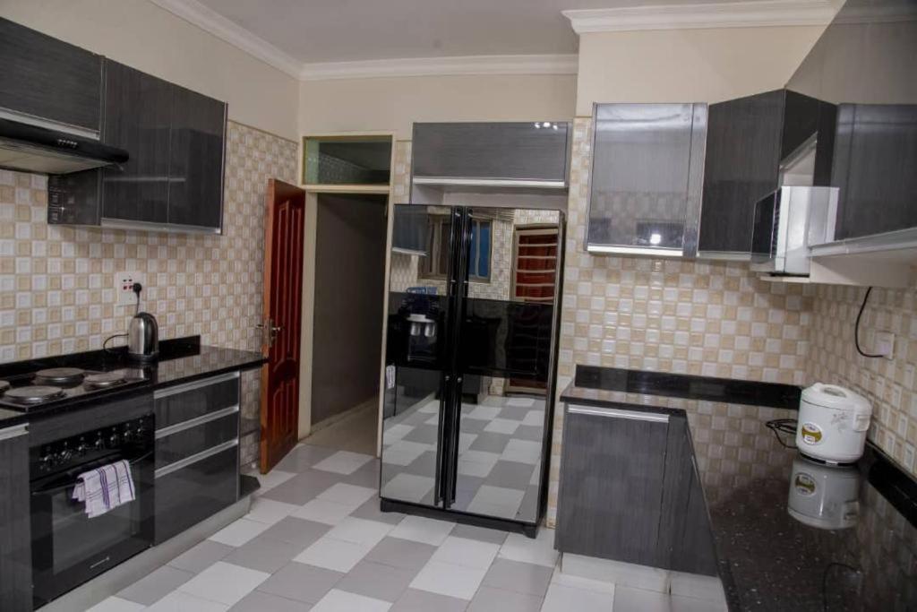 Royal Suites Apartments Lusaka Eksteriør billede