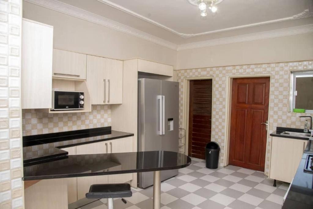 Royal Suites Apartments Lusaka Eksteriør billede