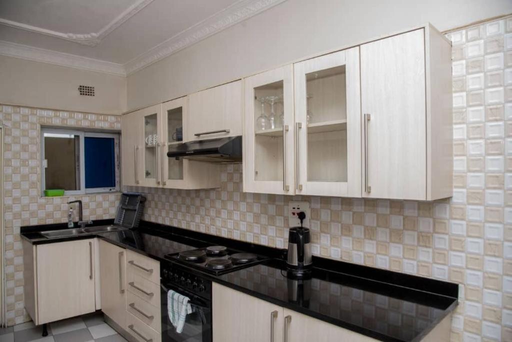 Royal Suites Apartments Lusaka Eksteriør billede