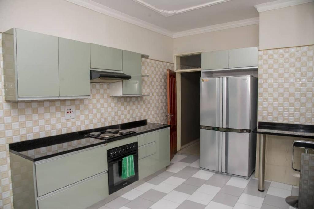 Royal Suites Apartments Lusaka Eksteriør billede
