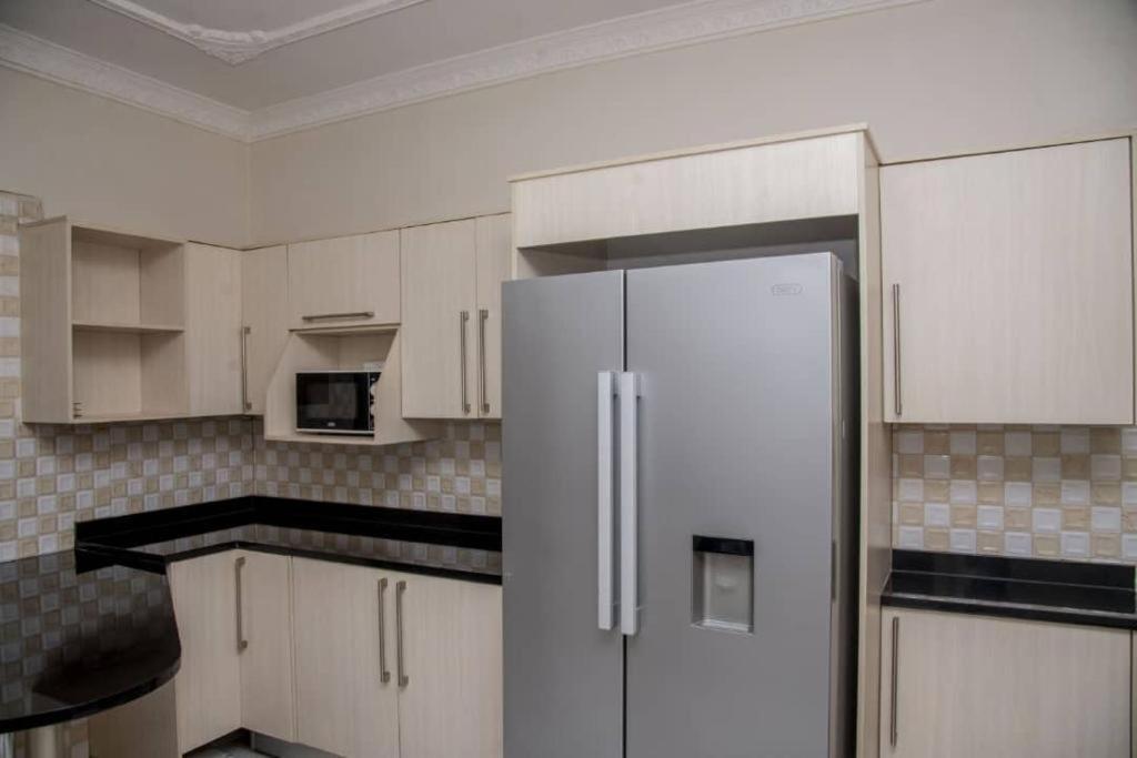 Royal Suites Apartments Lusaka Eksteriør billede